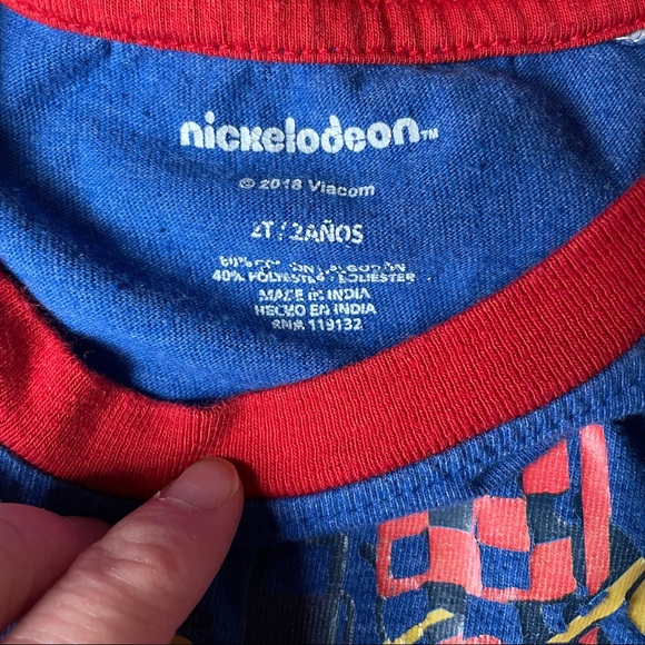 Four 2T long sleeved vehicle tops - Picture 7 of 13